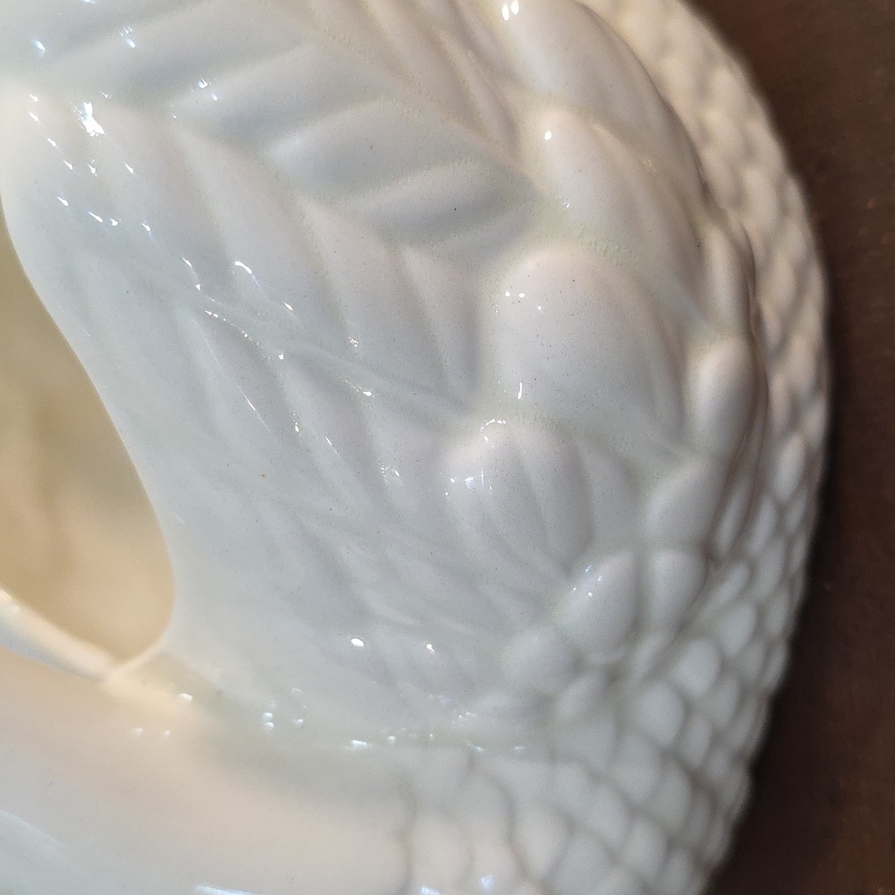 Vintage Holland Mold Swan Ceramic Planter Vase/Candy Dish 7” White  Pearlescent - Picture 8 of 10